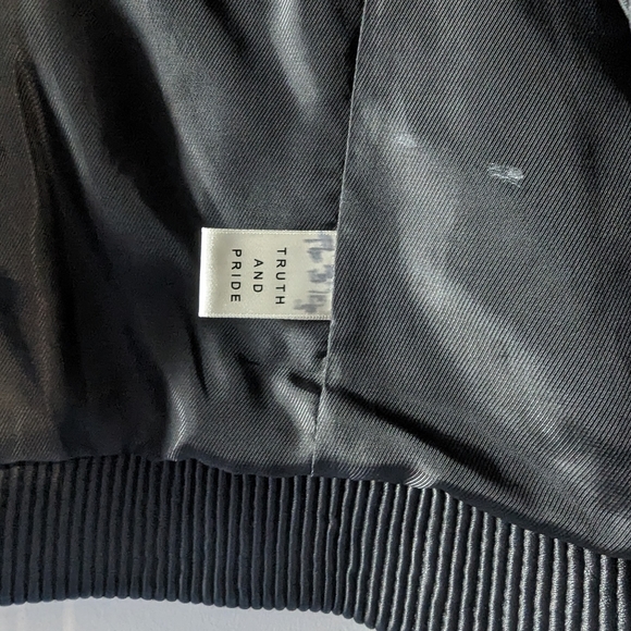 EUC Truth & Pride Quilted Leather Bomber Jacket - Picture 5 of 6